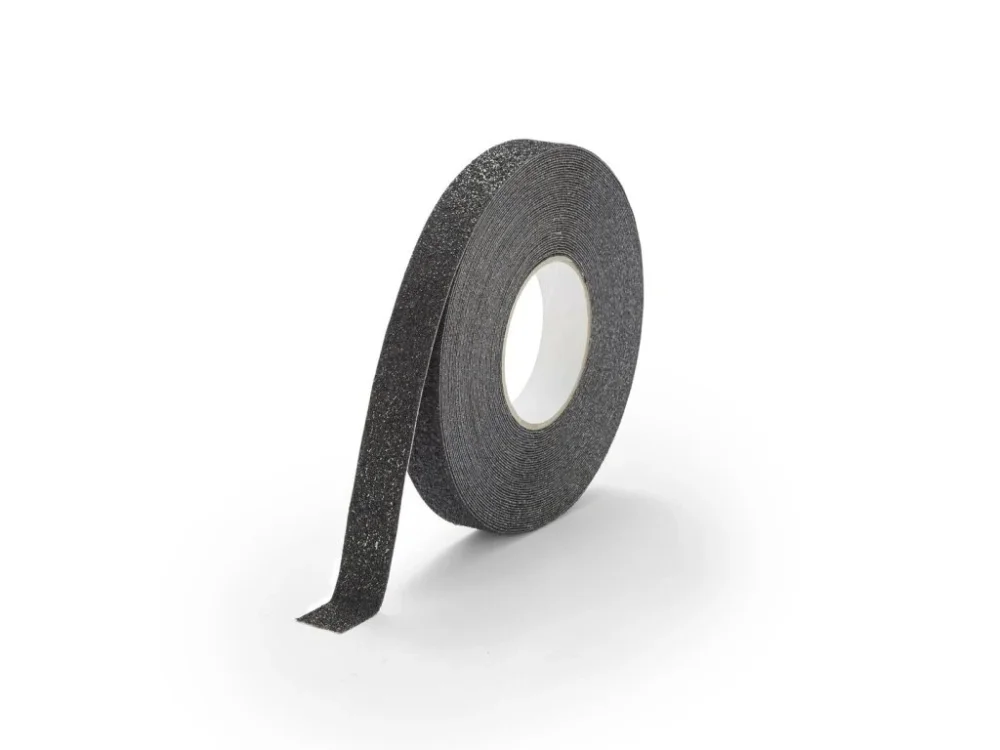 Tovární Cena Černá korundová protiskluzová páska pro nerovné povrchy FLOMA Conformable - 18,3 x 2,5 cm tloušťka 1,1 mm